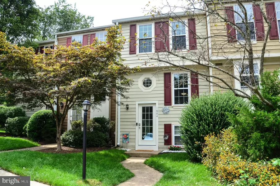 1604 FIELDTHORN DR, Reston, VA 20194