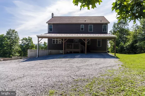 Hedgesville, WV 25427,460 ROYS LN