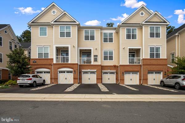 23225 MILLTOWN KNOLL SQ #104, Ashburn, VA 20148