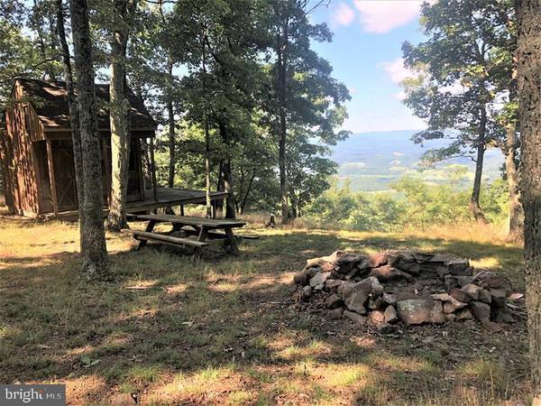 204 BLUFFS ON THE POTOMAC, Fort Ashby, WV 26719