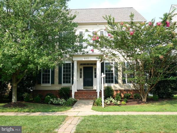 607 GREYSANDS LN, Purcellville, VA 20132