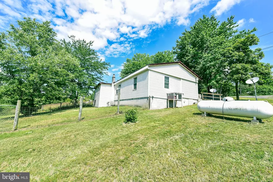 702 DOLLAR LN, Bunker Hill, WV 25413