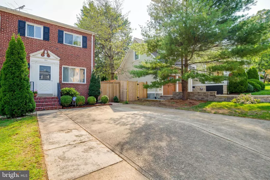 18-1/2 W WYATT AVE, Alexandria, VA 22301