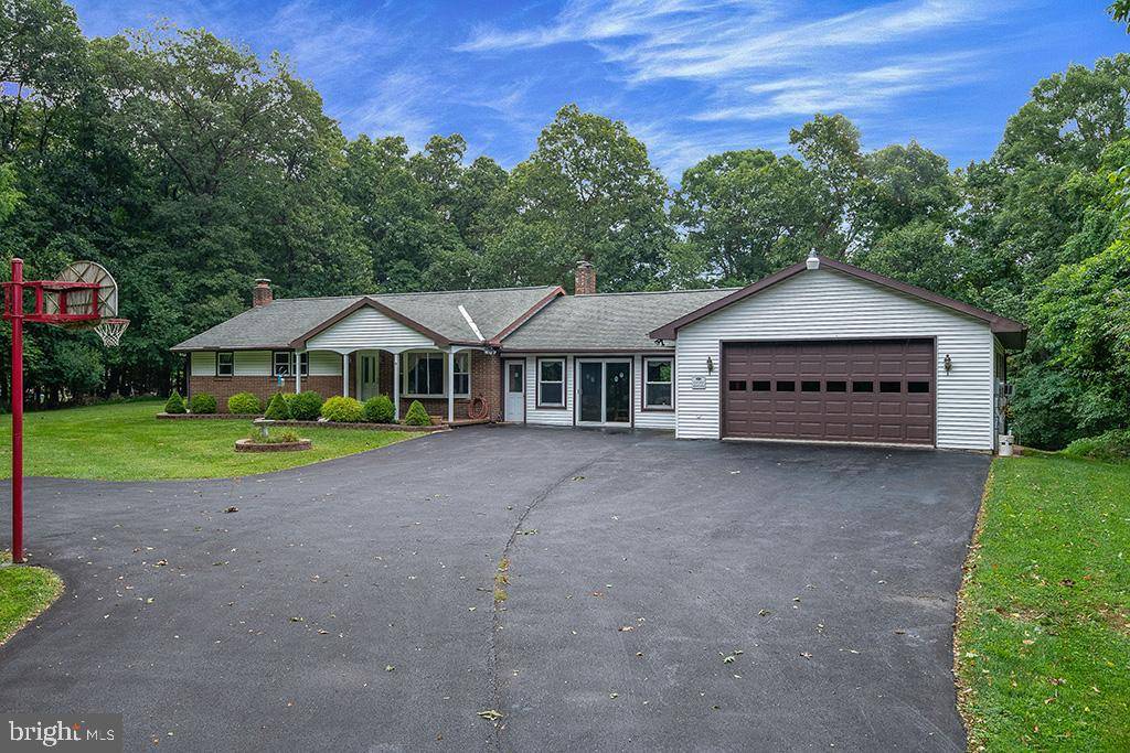 Fleetwood, PA 19522,27 DOGWOOD DR