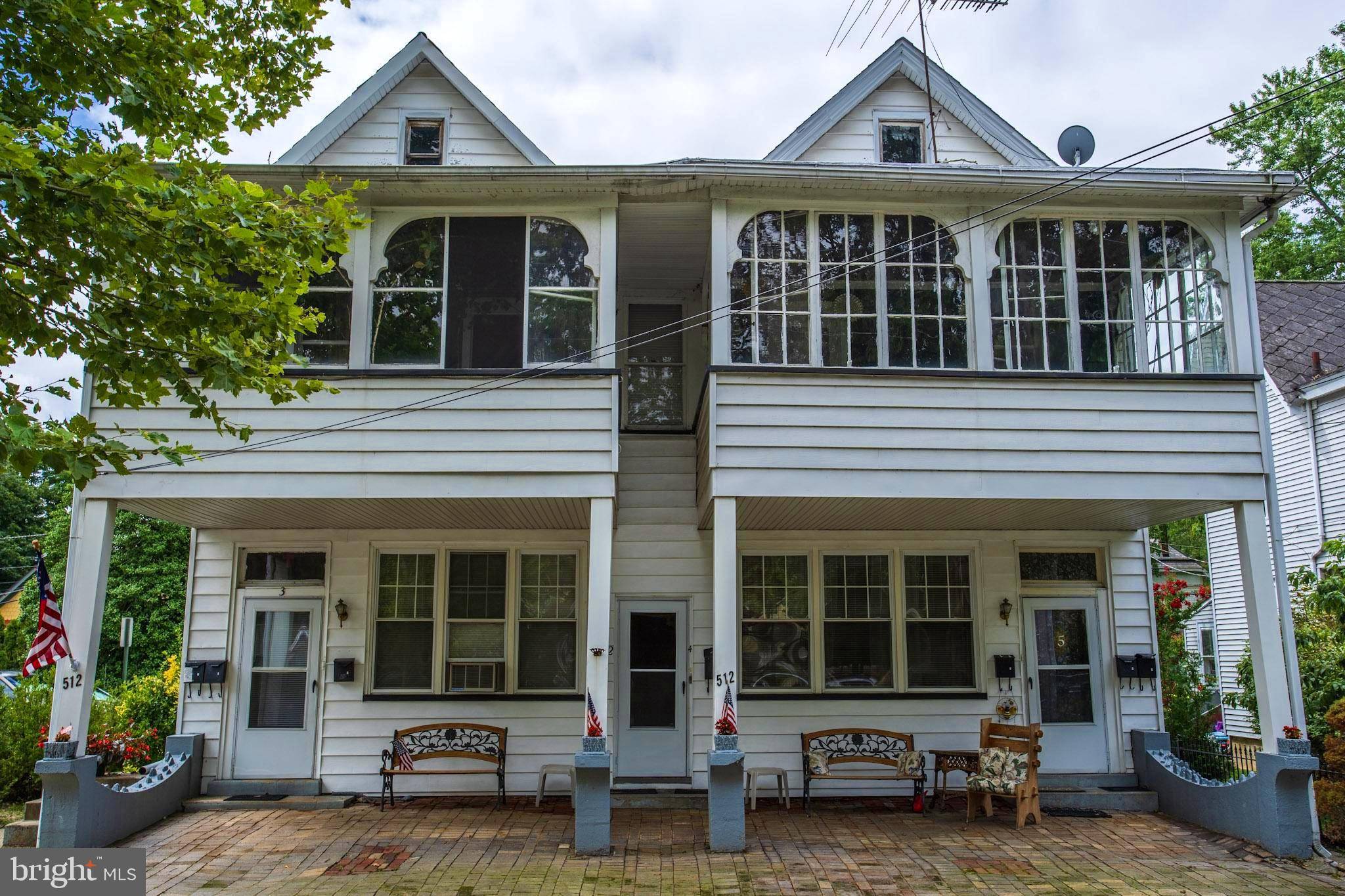 512 MAIN ST, Riverton, NJ 08077