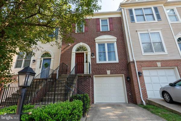 3730 HUNTLEY MEADOWS LN, Alexandria, VA 22306