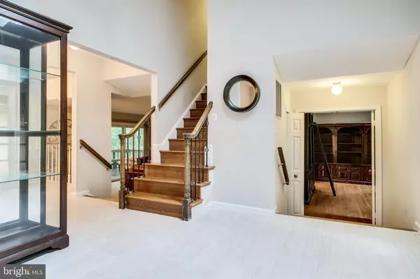 Fairfax Station, VA 22039,6035 MAKELY DR