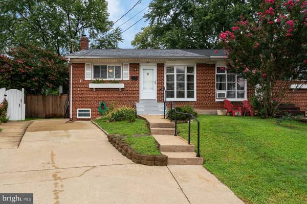 136 JASPER PL, Alexandria, VA 22304