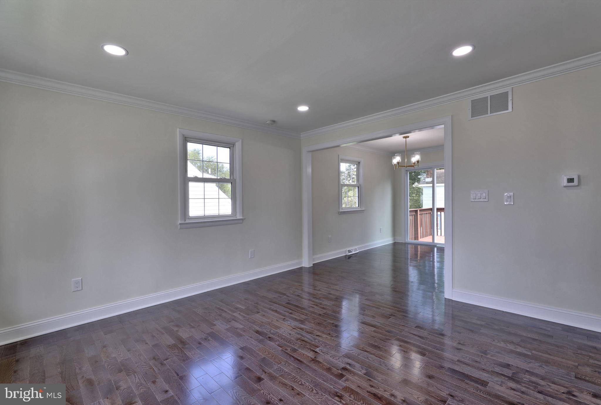 Riverside, NJ 08075,620 ARNDT AVE
