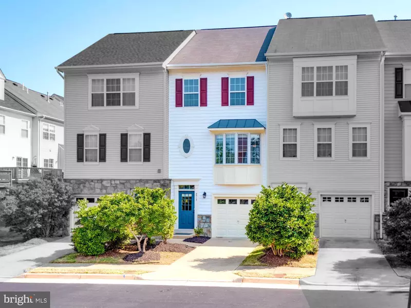 2017 CAPSTONE CIR, Herndon, VA 20170