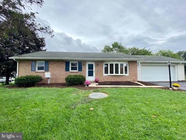 23 QUARRY RD, Leola, PA 17540