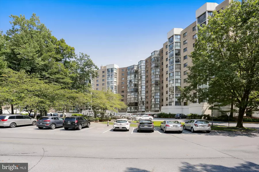 15107 INTERLACHEN DR #1012, Silver Spring, MD 20906