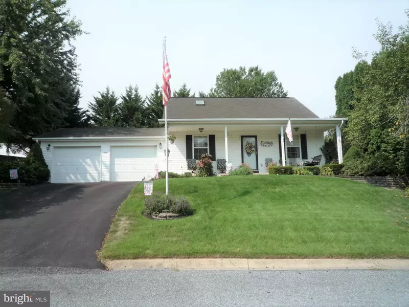 17 ORIOLE CIR, Felton, PA 17322