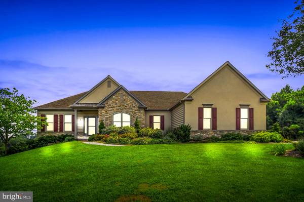 4250 PEACH ORCHARD HOLLOW, York, PA 17402