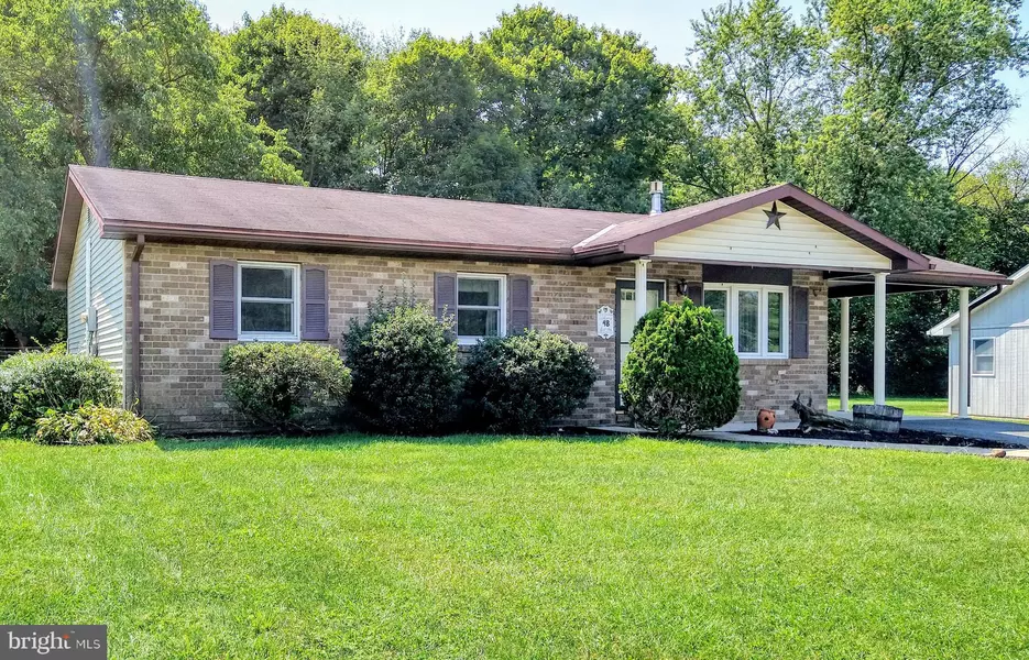 48 EDGELEA DR, Chambersburg, PA 17201