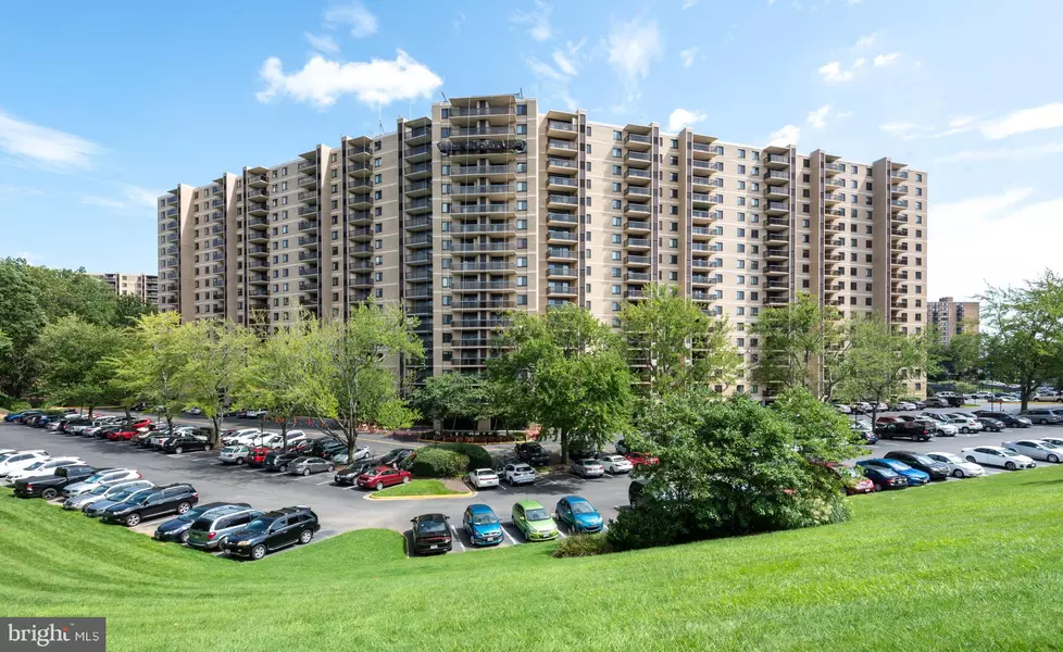 205 YOAKUM PKWY #1818, Alexandria, VA 22304