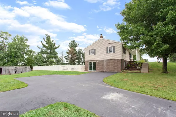 Thomasville, PA 17364,5229 ADMIRE RD