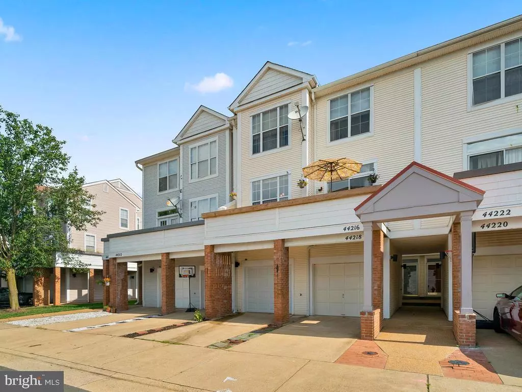 Ashburn, VA 20147,44216 MOSSY BROOK SQ