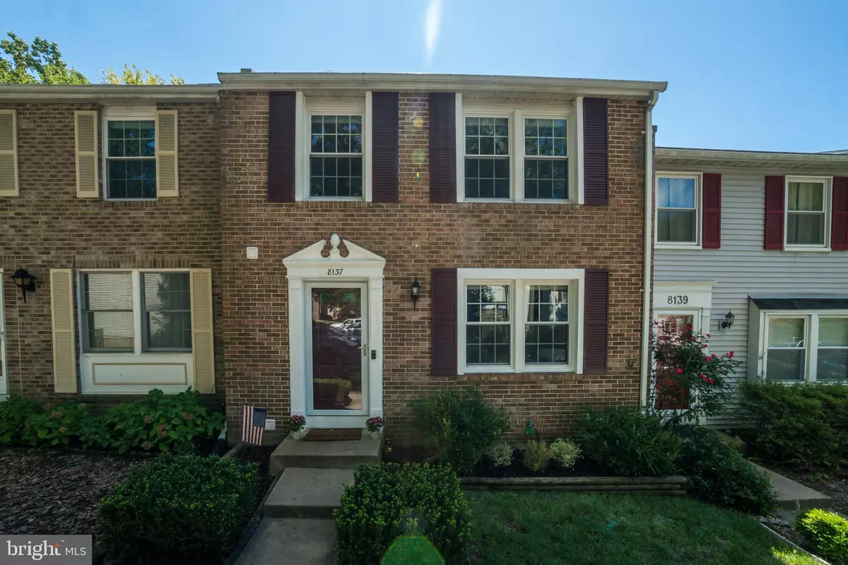 Springfield, VA 22153,8137 LOVING FOREST CT