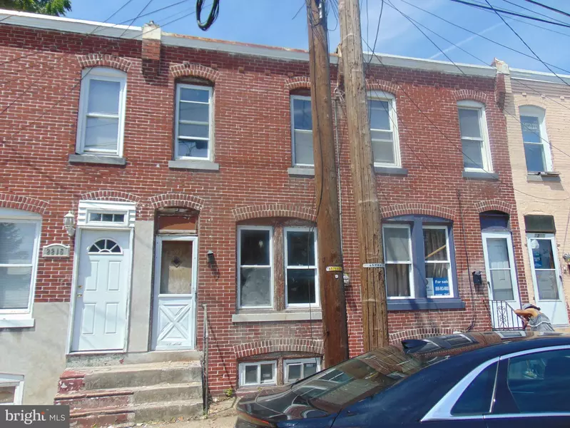 2213 S 10TH ST, Camden, NJ 08104