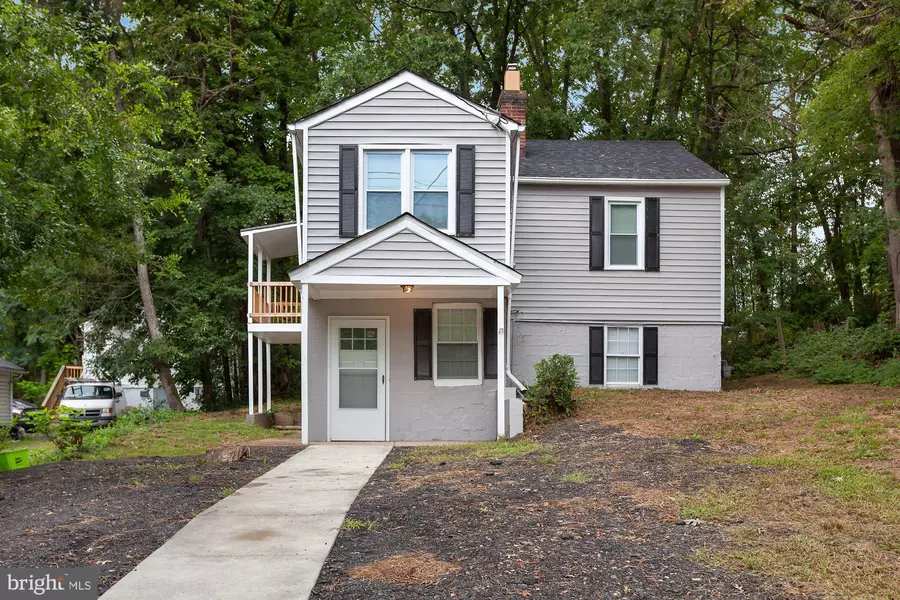 18608 OLD TRIANGLE RD, Triangle, VA 22172