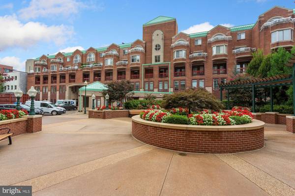 22 COURTHOUSE SQ #411, Rockville, MD 20850