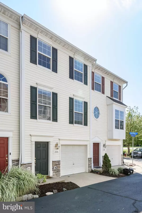 Ashburn, VA 20147,21846 COBBLE POND SQ