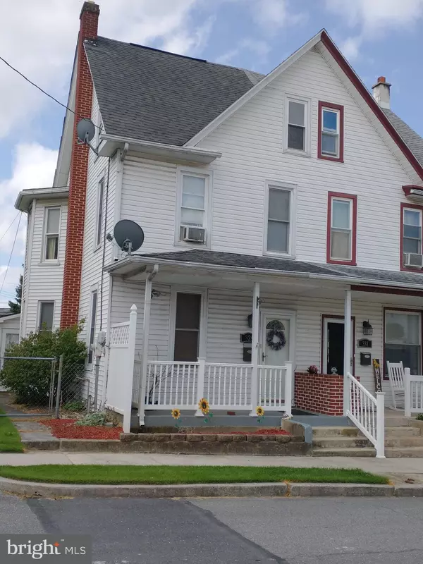 329 N COLLEGE ST, Palmyra, PA 17078