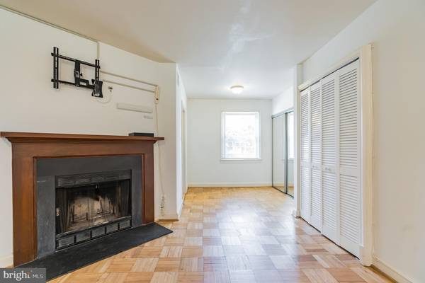 2811 ARLINGTON BLVD #152, Arlington, VA 22201