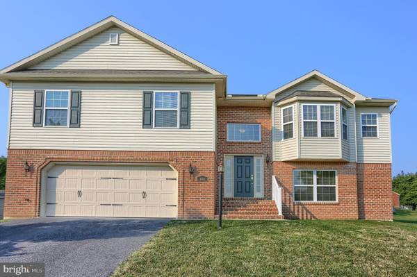 103 HOLLOW LN, Dillsburg, PA 17019