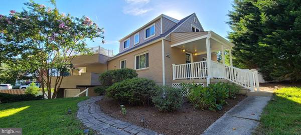 2904 GRAHAM RD, Falls Church, VA 22042