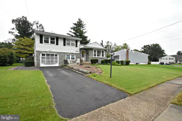 Cinnaminson, NJ 08077,395 BOXWOOD LN