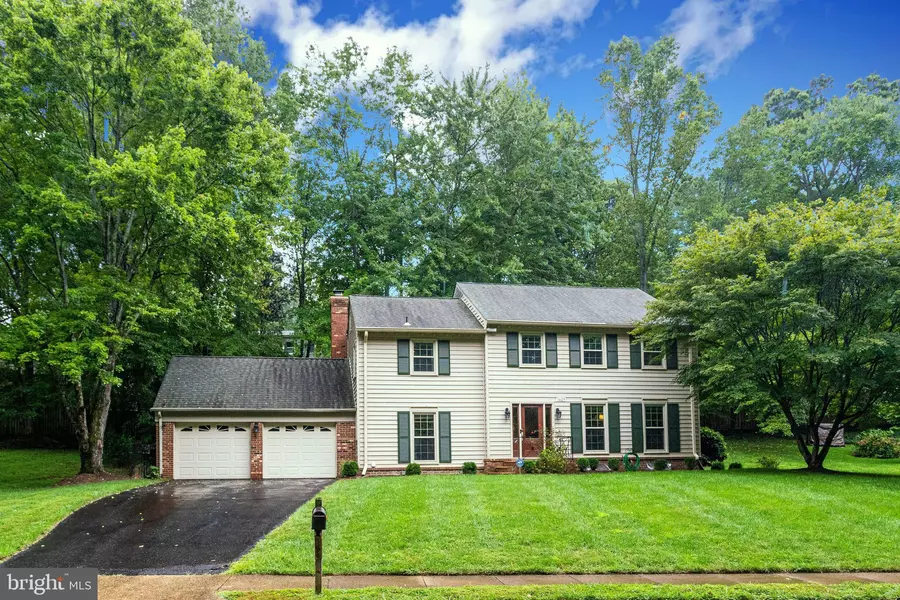 1429 LAUREL HILL RD, Vienna, VA 22182