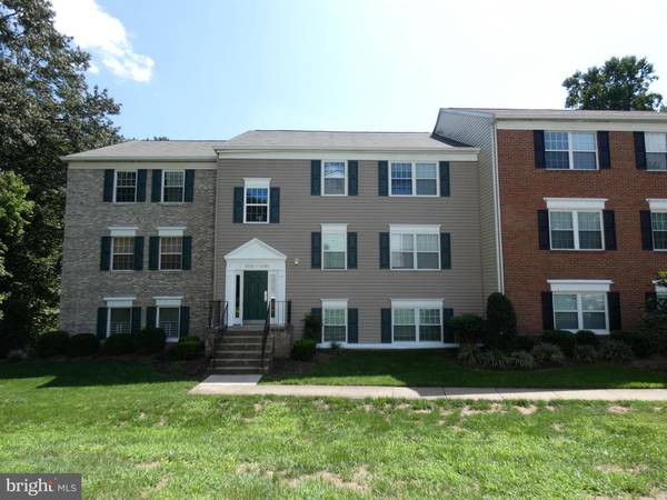 12179 CHAUCER LN, Woodbridge, VA 22192