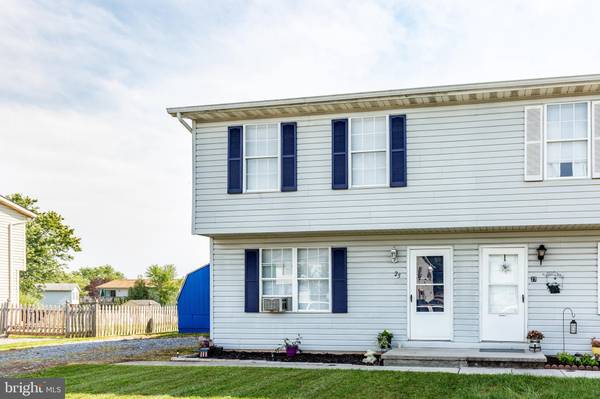 25 COURIER DR, Taneytown, MD 21787