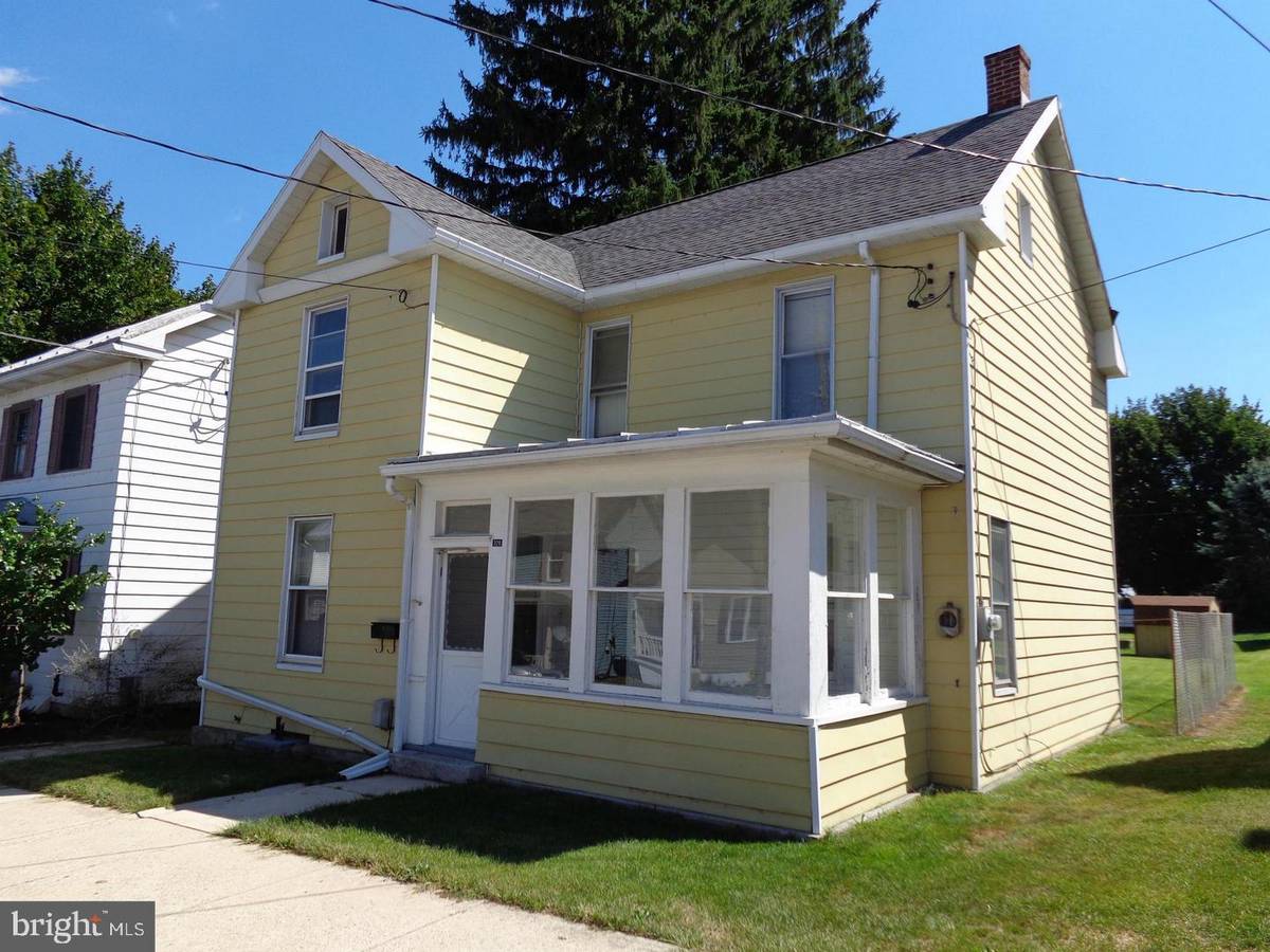 Shippensburg, PA 17257,320 E GARFIELD ST