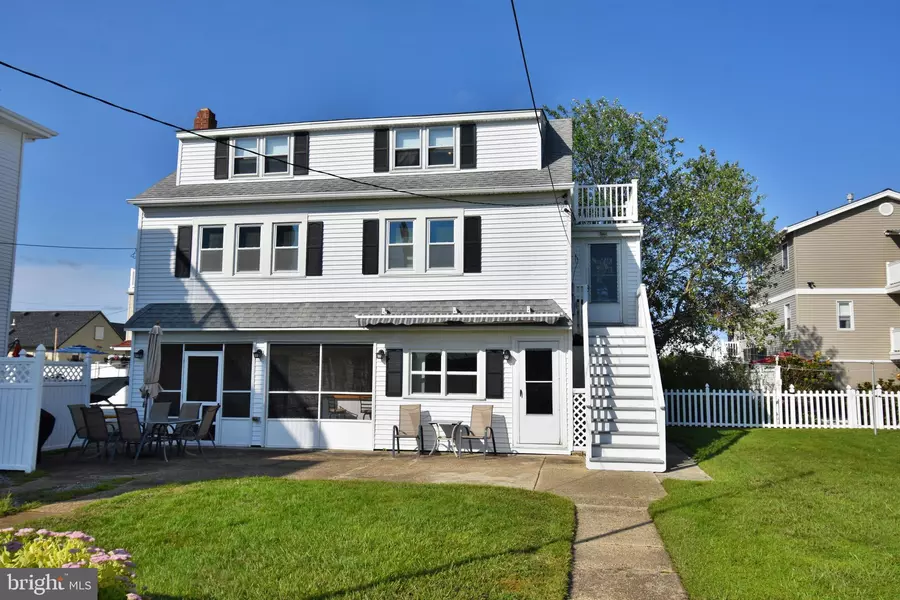 261 W 19TH ST, Ship Bottom, NJ 08008