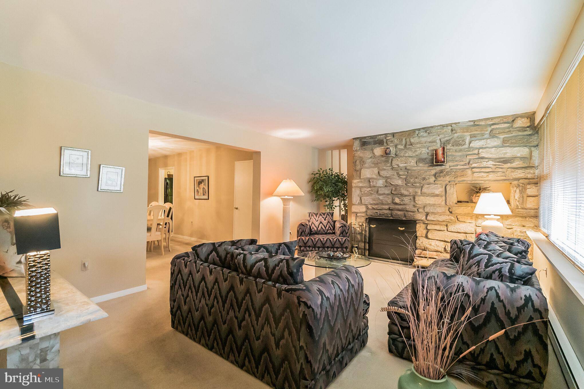 Broomall, PA 19008,2129 MACLARIE LN