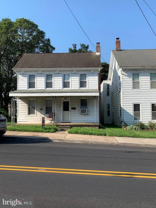 272 W MAIN ST, Dallastown, PA 17313