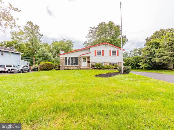 3550 W MILL RD, Hatboro, PA 19040