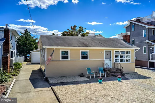 248 N 2ND ST, Surf City, NJ 08008