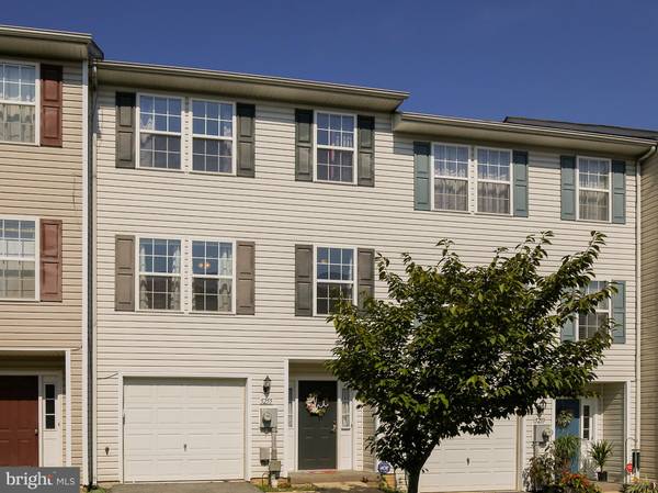 5255 MULBERRY TER, Stephens City, VA 22655