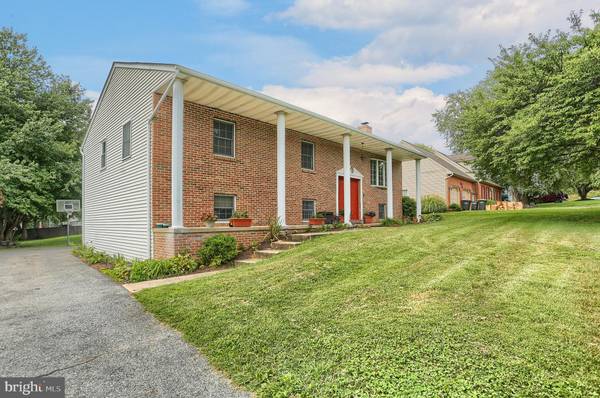 Lancaster, PA 17602,246 LANDIS DR