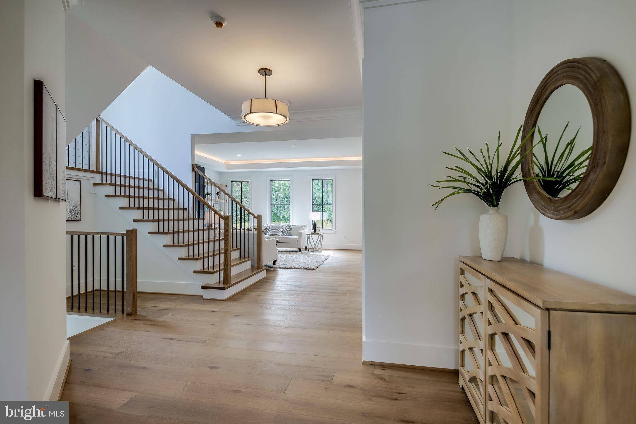 Mclean, VA 22101,7207 ELIZABETH DR