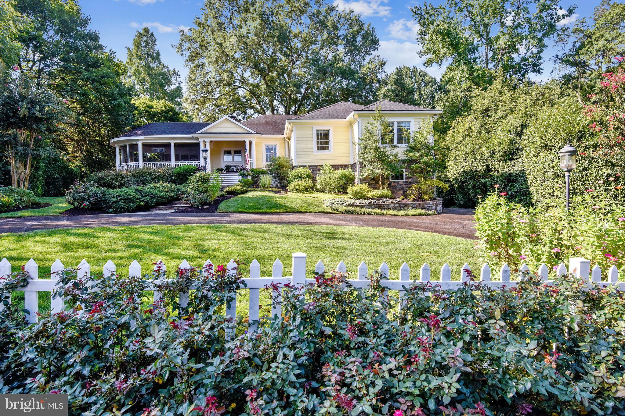 Mclean, VA 22101,6129 LONG MEADOW RD