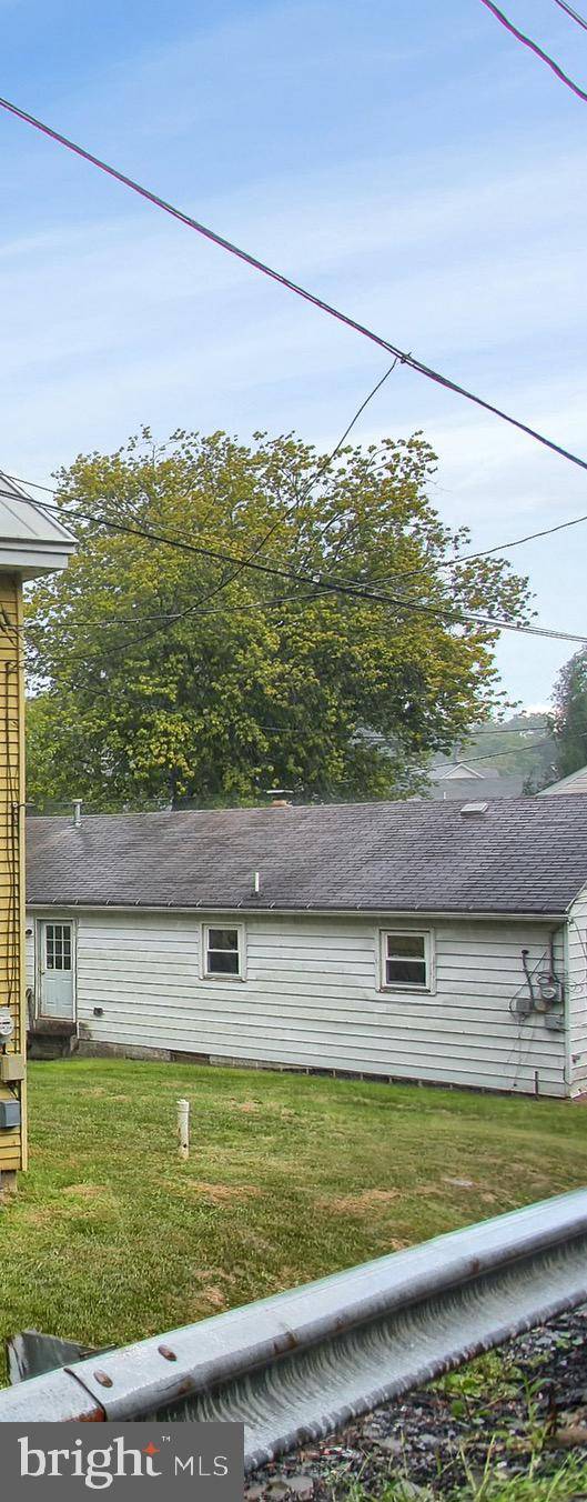 319 STATE ST, Enola, PA 17025