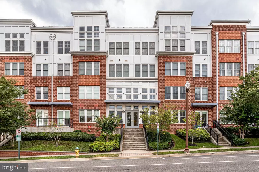 1418 N RHODES ST #B414, Arlington, VA 22209