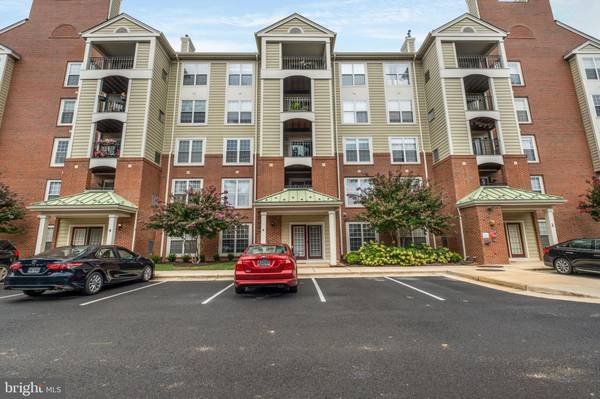 1100 QUAKER HILL DR #3, Alexandria, VA 22314