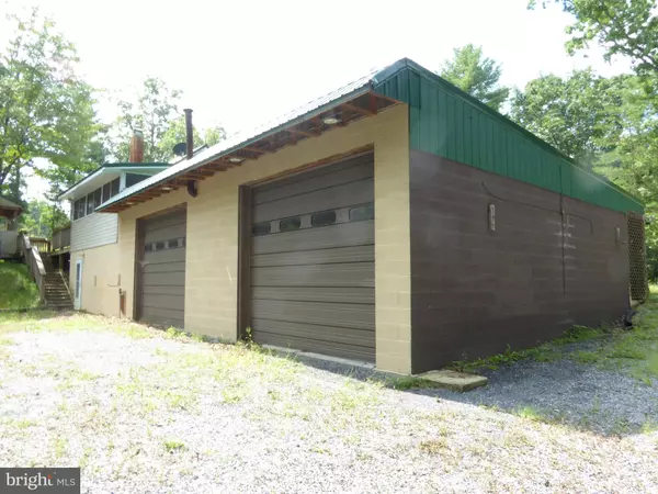 Mathias, WV 26812,403 MOUNTAINTOP DR