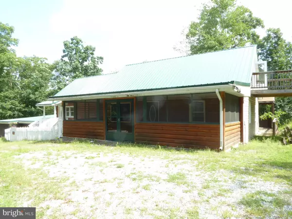 Mathias, WV 26812,403 MOUNTAINTOP DR